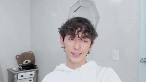 Snapshot of mikebelf4 chatting on 02.15.26 Mikebelf4 online show from 02.15.26