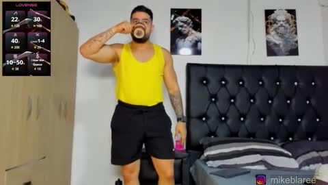 Snapshot of mikeblaree chatting on 02.11.26 mikeblaree online show from 02.11.26