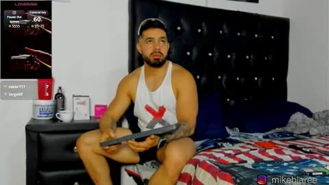 Snapshot of mikeblaree chatting on 04.01.26 mikeblaree online show from 04.01.26