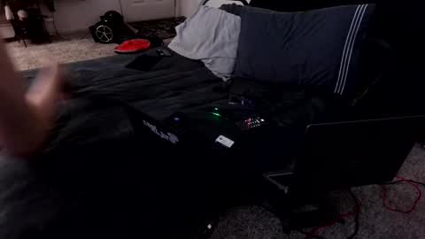 Snapshot of mikegbeme420 chatting on 11.08.25 Mike online show from 11.08.25