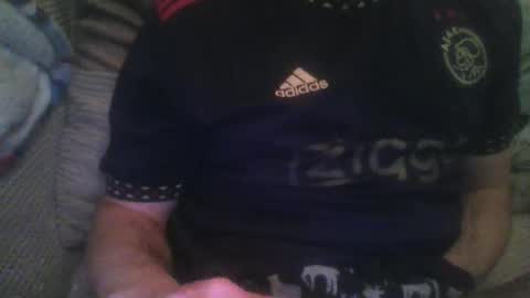 mikehockishuge9 online show from 11.28.25