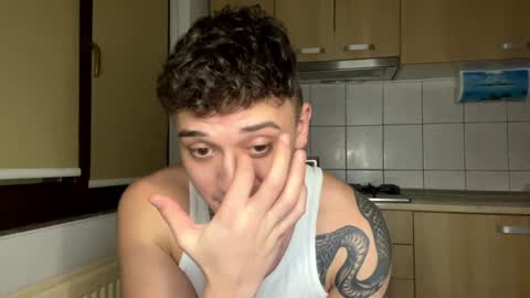 Snapshot of mikelaur chatting on 12.16.24 MikeLaur online show from 12.16.24