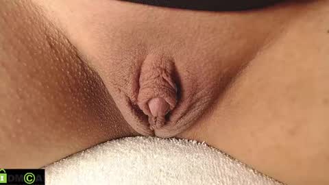 Mikell Williams online show from 02.24.25