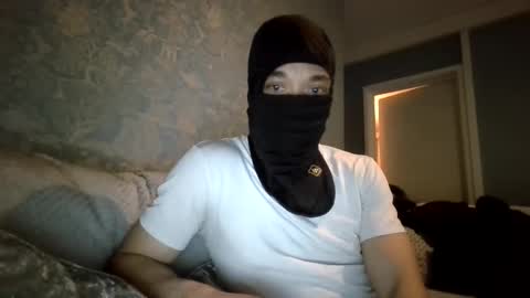 mikelovejones online show from 03.08.25