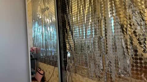 Mila online show from 04.22.26