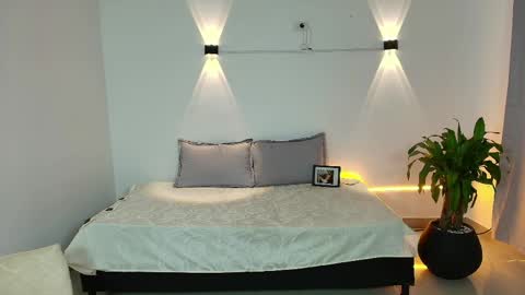 Snapshot of mikethomson01 chatting on 05.29.26 Mike online show from 05.29.26