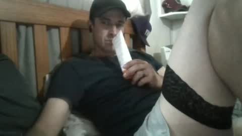 Snapshot of mikeundies chatting on 06.14.26 mikeundies online show from 06.14.26