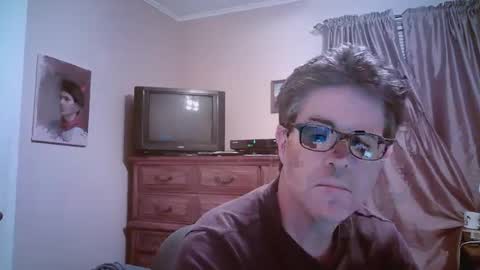 Snapshot of mikewulds chatting on 09.14.25 Mike online show from 09.14.25