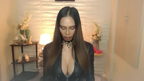 Snapshot of mikeyalawi03 chatting on 12.03.24 Mistress MikeyAlawi online show from 12.03.24