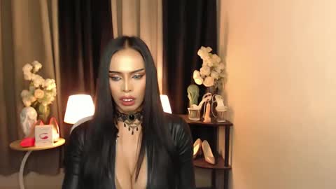 Snapshot of mikeyalawi03 chatting on 02.03.25 Mistress MikeyAlawi online show from 02.03.25
