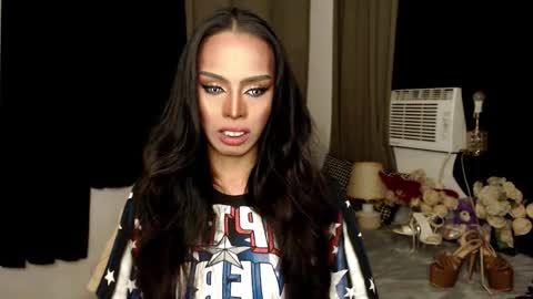 Snapshot of mikeyalawi03 chatting on 11.01.25 Mistress MikeyAlawi online show from 11.01.25