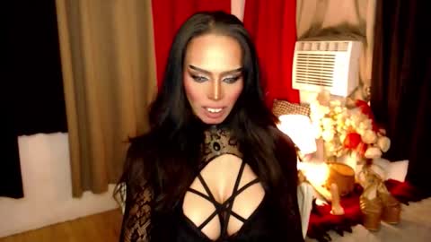 Snapshot of mikeyalawi03 chatting on 11.29.25 Mistress MikeyAlawi online show from 11.29.25