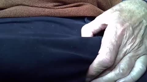 Snapshot of mikeybed chatting on 10.14.25 mikeybed online show from 10.14.25