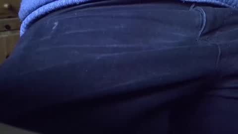 Snapshot of mikeybed chatting on 12.15.25 mikeybed online show from 12.15.25