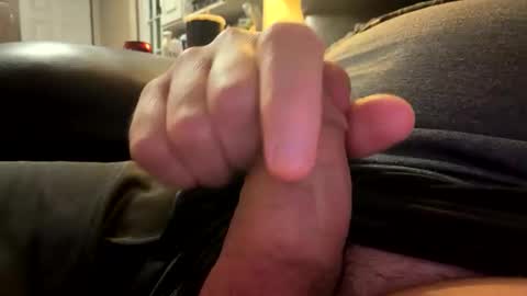 Snapshot of mikeylikesit2222 chatting on 11.02.25 mikeylikesit2222 online show from 11.02.25