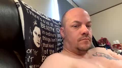 Snapshot of mikeylikesit2222 chatting on 12.20.25 mikeylikesit2222 online show from 12.20.25