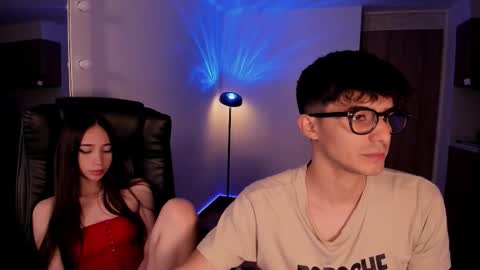 VIOLETAMIKE online show from 12.04.25