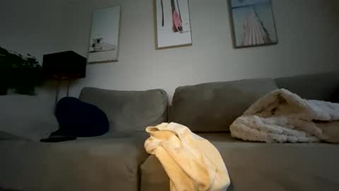 Snapshot of mikeywhite123 chatting on 01.14.26 mikeywhite123 online show from 01.14.26