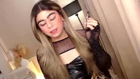 Theresa Luna online show from 10.21.25