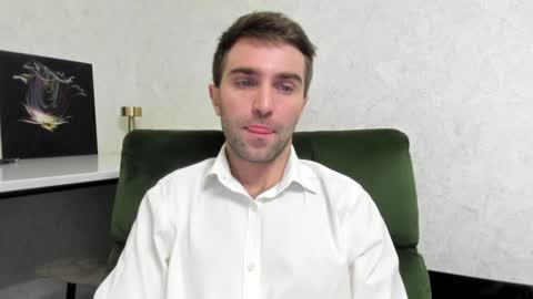 Mikhail online show from 01.11.25