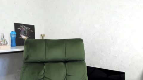 Mikhail online show from 01.19.25