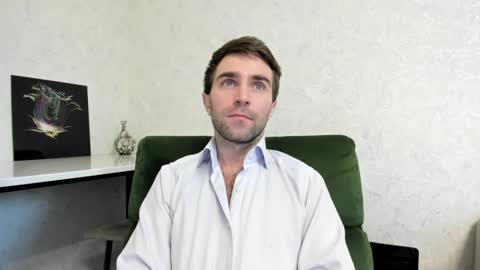 Mikhail online show from 02.04.25