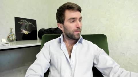 Mikhail online show from 02.12.25