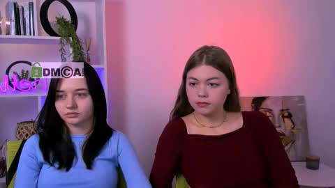 Snapshot of miki_ti chatting on 10.17.25 miki_ti online show from 10.17.25