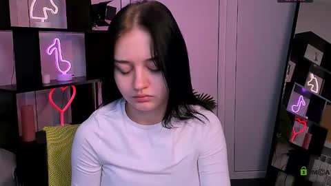 Snapshot of miki_ti chatting on 11.09.25 miki_ti online show from 11.09.25