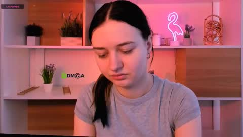 Snapshot of miki_ti chatting on 11.22.25 miki_ti online show from 11.22.25