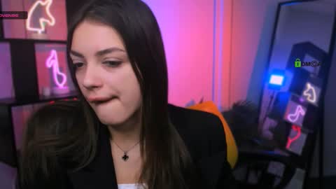 Snapshot of miki_ti chatting on 12.02.25 miki_ti online show from 12.02.25