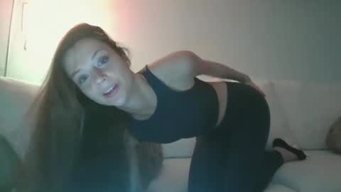 Snapshot of mikky50 chatting on 01.20.25 Maaike online show from 01.20.25