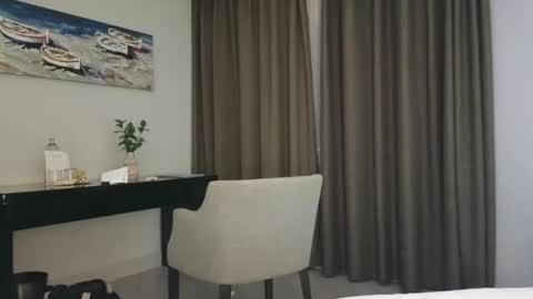 Snapshot of mikky50 chatting on 02.05.25 Maaike online show from 02.05.25