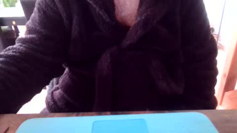 Snapshot of mikou58 chatting on 11.22.25 mikou58 online show from 11.22.25