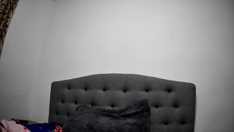 Mikyloveu online show from 12.12.24