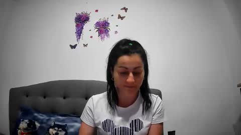 Mikyloveu online show from 06.10.26