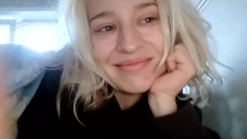 Mila 420 online show from 09.27.25