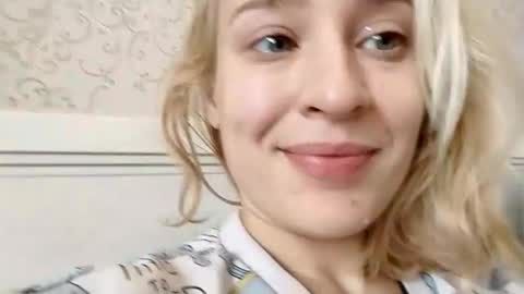 Mila 420 online show from 09.30.25