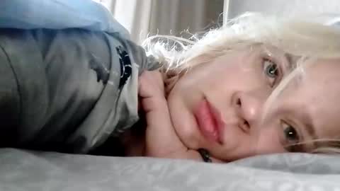 Mila 420 online show from 10.25.25