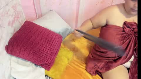 Snapshot of mila_cinnamon13 chatting on 12.03.24 mila_cinnamon13 online show from 12.03.24