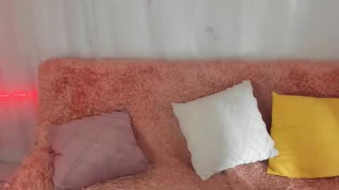 Snapshot of mila_cinnamon13 chatting on 03.03.25 mila_cinnamon13 online show from 03.03.25