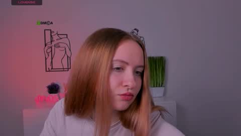 mila_glow online show from 10.01.25