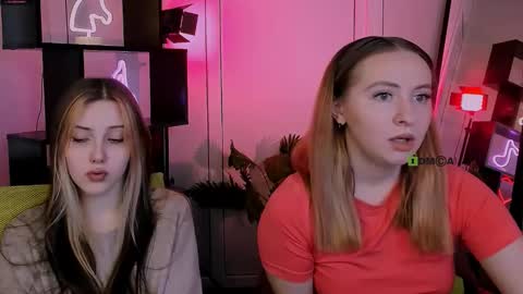 mila_glow online show from 11.05.25