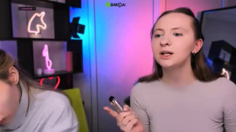 mila_glow online show from 12.04.25