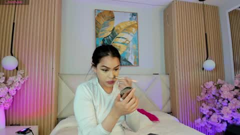 mila_hank online show from 04.09.26
