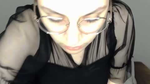 mila_keyy online show from 05.13.26