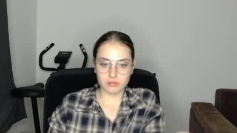 mila_keyy online show from 05.30.26