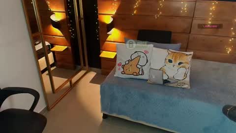 Milena  online show from 09.25.25