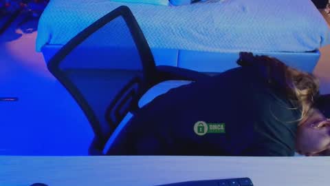 Milena  online show from 11.27.25