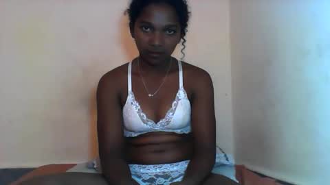 mila_lunah online show from 03.18.26